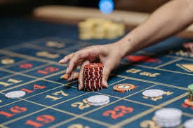 Philippines player watching live casino stream on Kavbet mobile browser